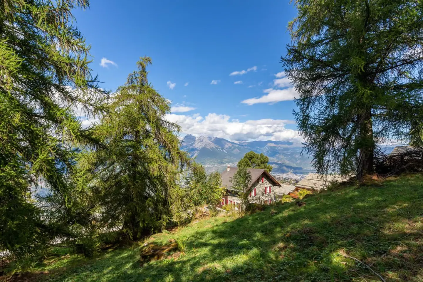 High-end chalet to be built, Veillas 2, main residence - Photo 1 of 9