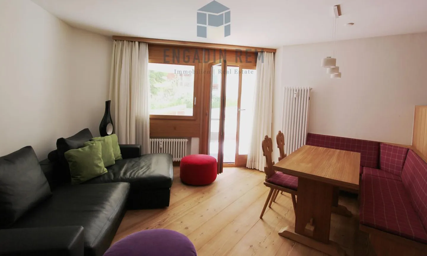 Pied-à-terre in St. Moritz Furnished 3-Room Apartment for Annual Rent - Photo 1 of 8