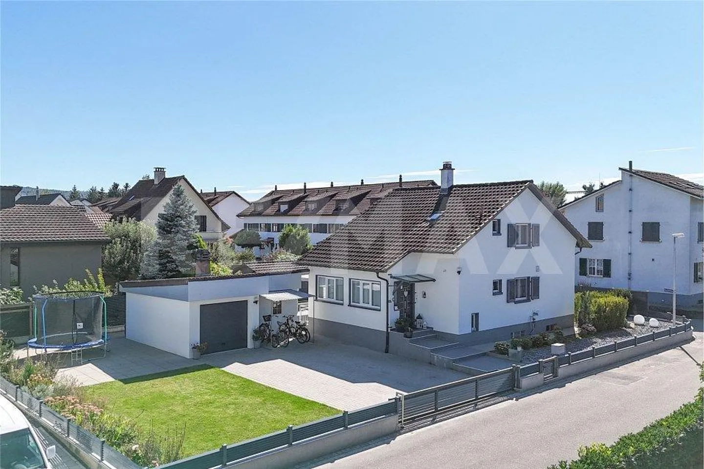 Freistehendes 5.5-Zimmer-EFH mit Umschwung an beliebter Wohnlage in Möhlin zu verkaufen - Foto 1 von 13