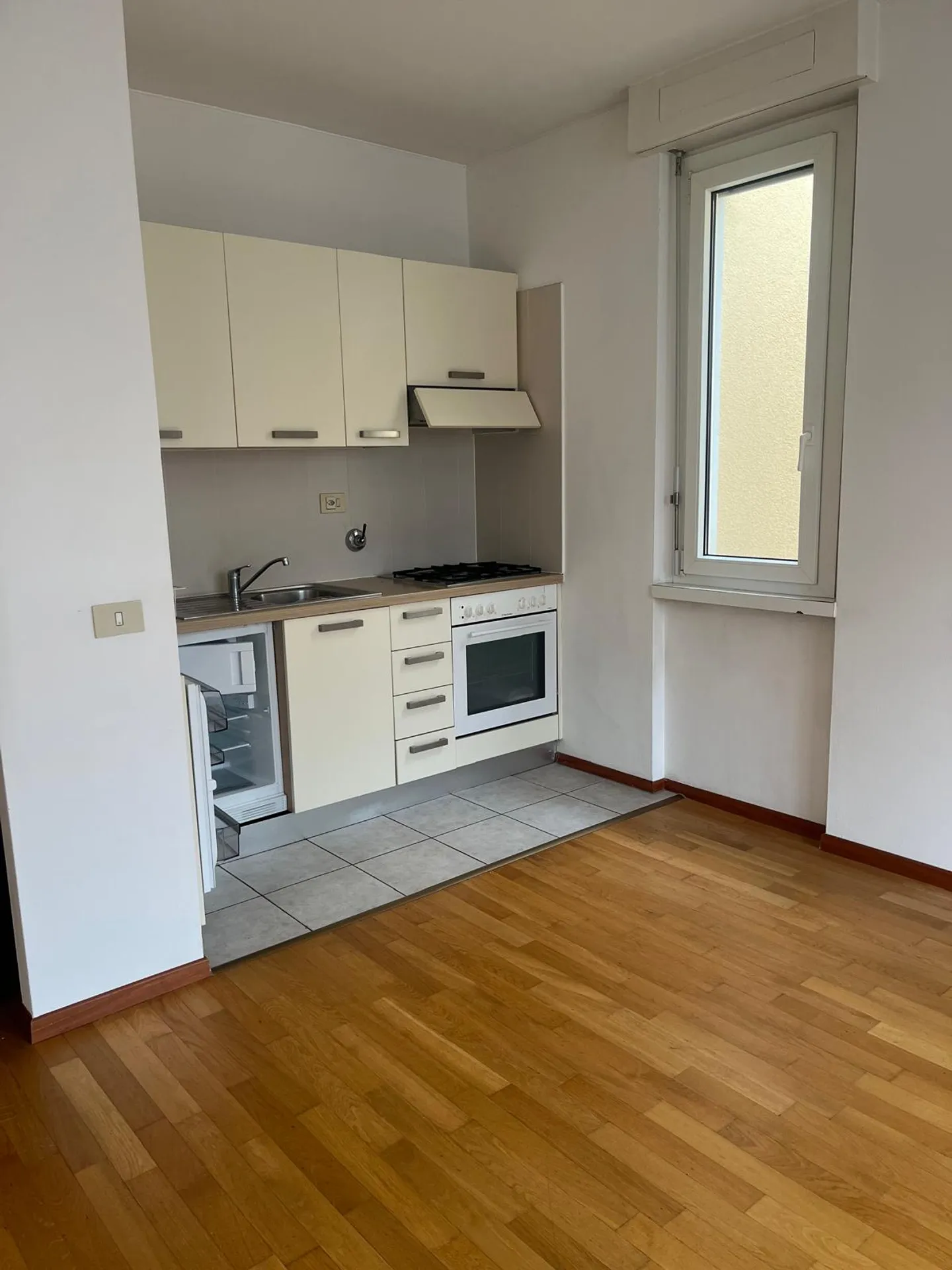 LUGANO - STUDIO FOR RENT - Photo 5 of 6