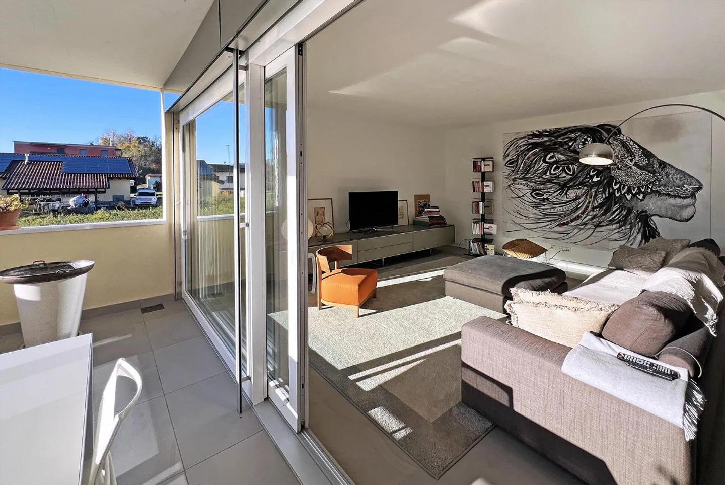 MODERN 5.5 ROOMS WITH LARGE TERRACE IN GREEN AREA IN STABIO - Photo 2 of 12