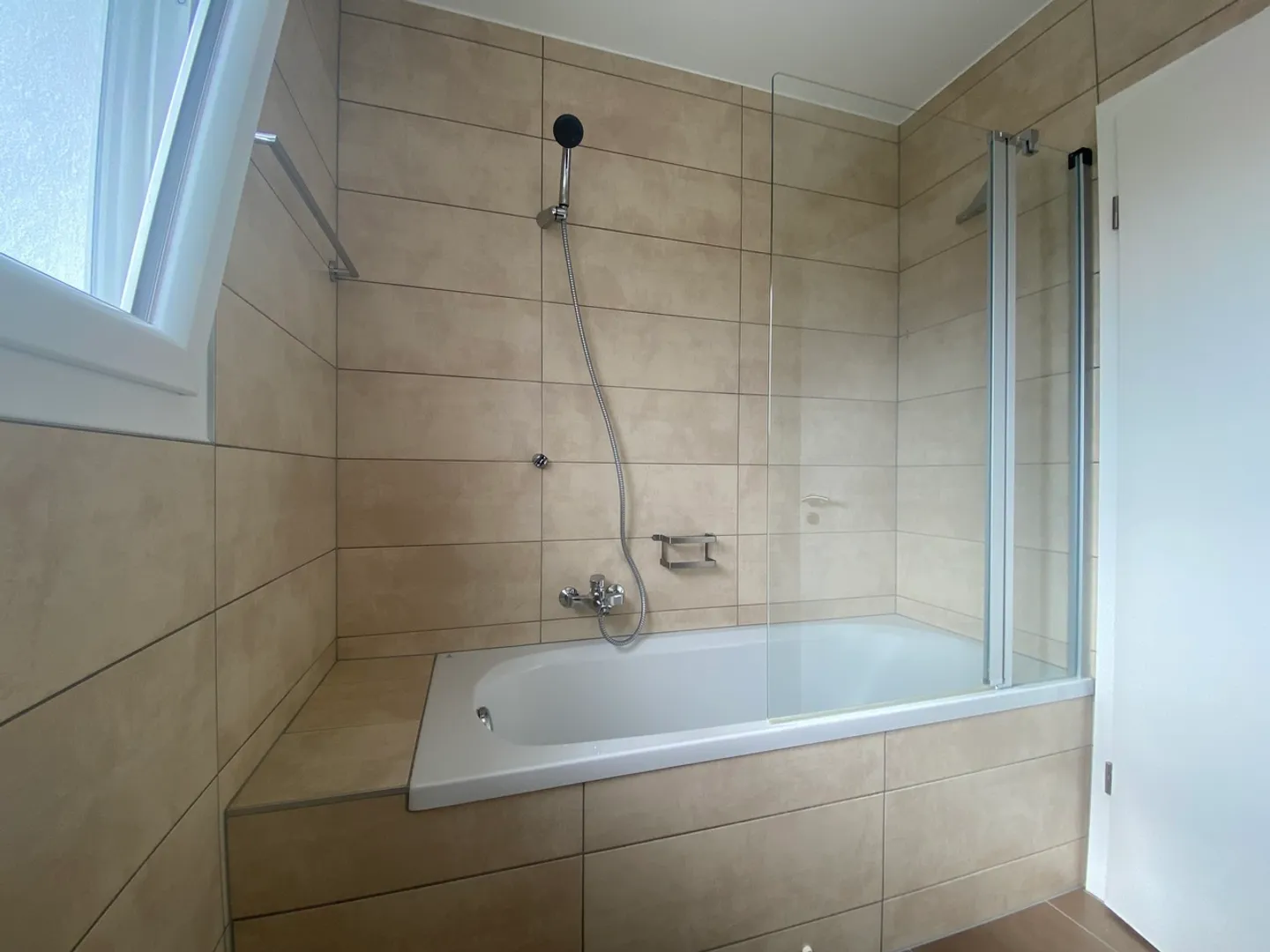 Very beautiful individual house with 5.5 rooms - Photo 17 of 19