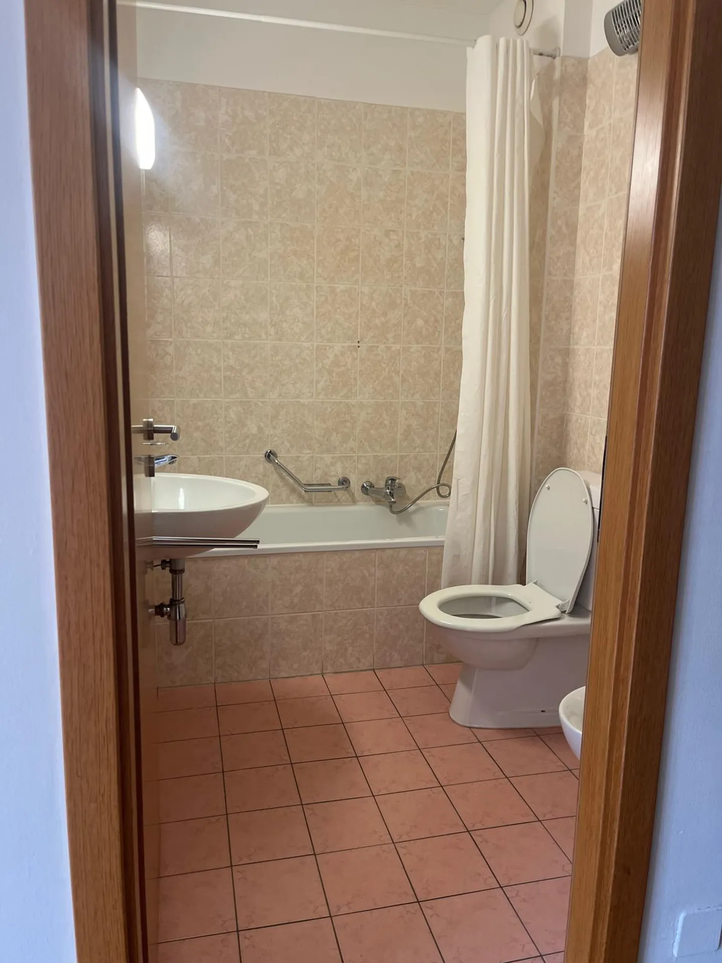 LUGANO - STUDIO FOR RENT - Photo 6 of 6