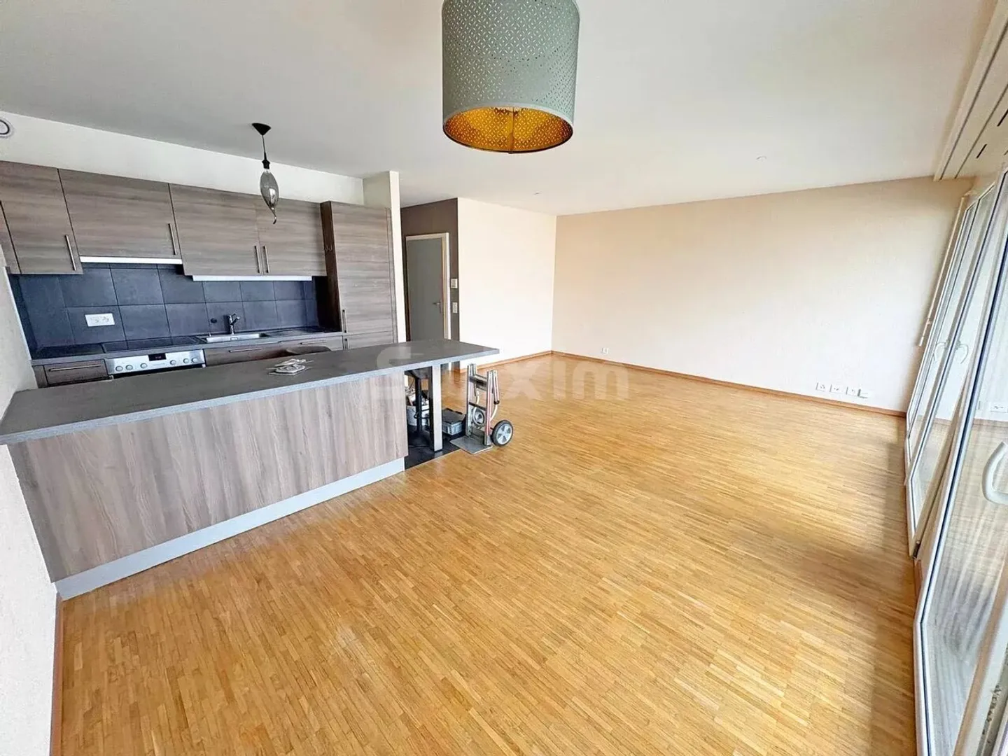 Elegante appartamento di 4 stanze con balcone - Foto 2 di 4