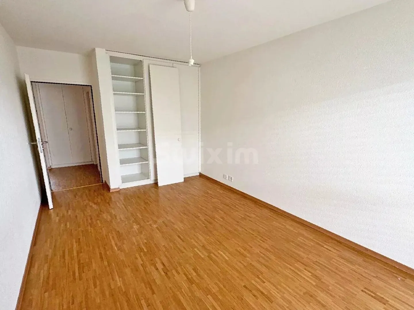 Elegante appartamento di 4 stanze con balcone - Foto 4 di 4
