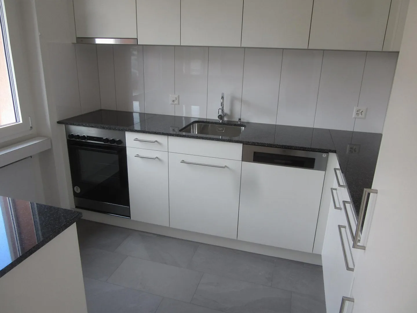 Quiet 3.5 Room Apartment in Schwamendingen - Photo 2 of 11