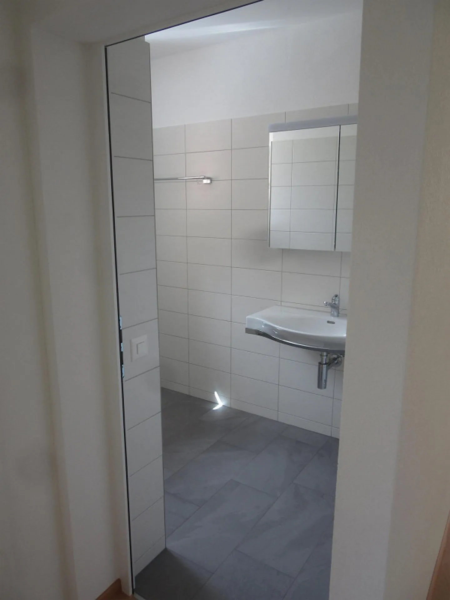 Quiet 3.5 Room Apartment in Schwamendingen - Photo 8 of 11