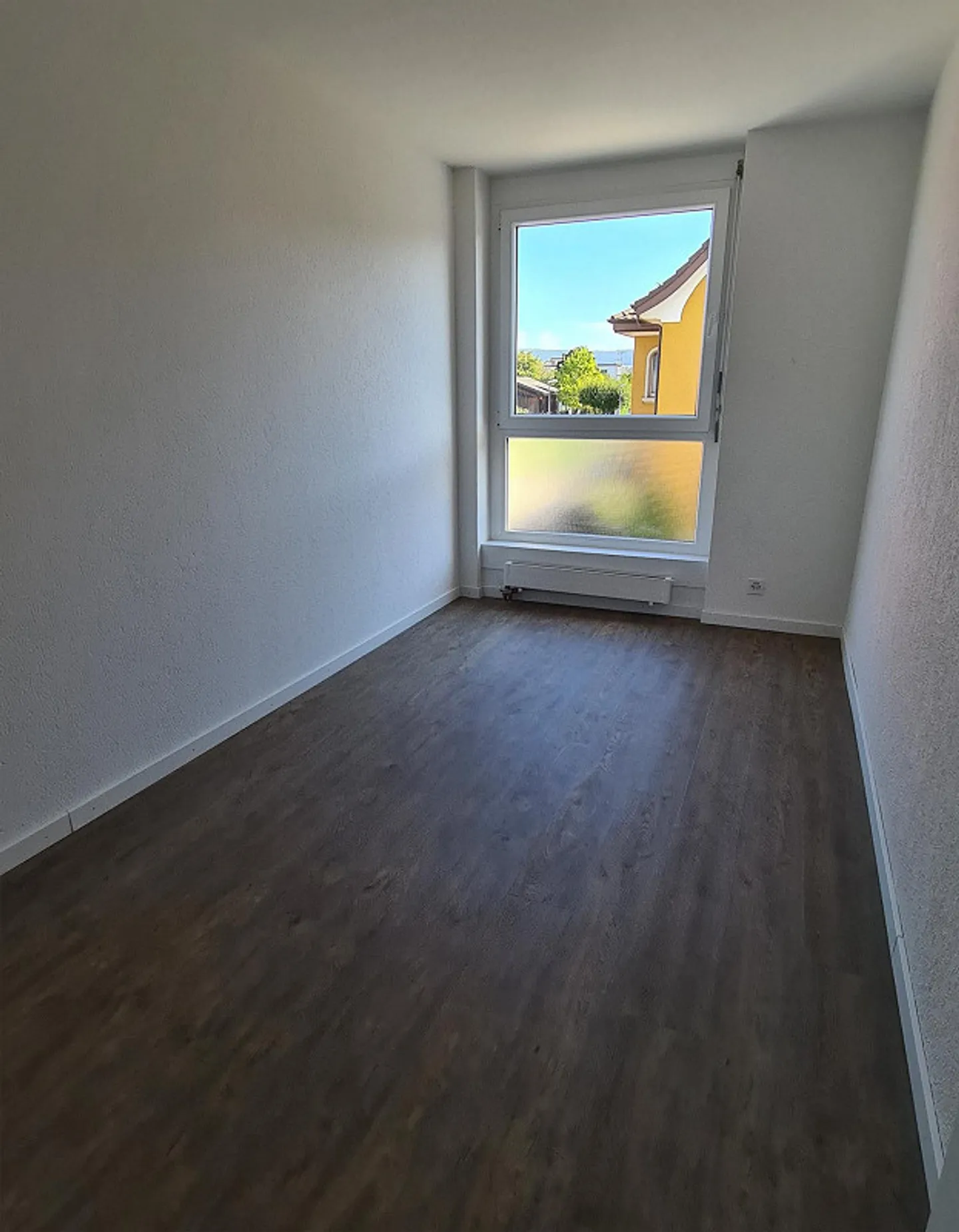 Cozy Family Apartment Seeks New Tenant - Photo 5 of 8