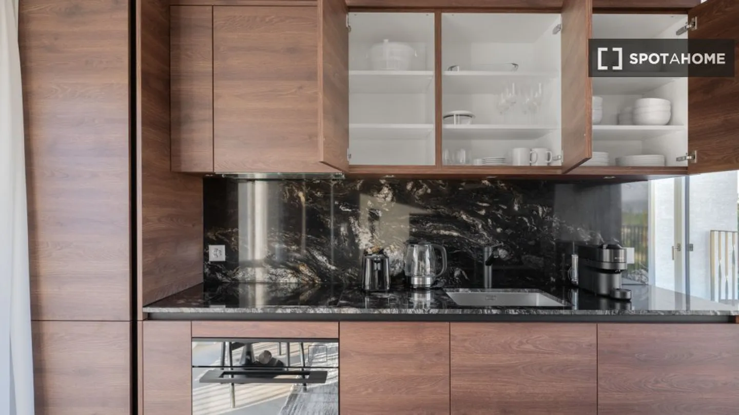 Discover, visit and rent your new home online with full confidence. - Photo 7 of 13