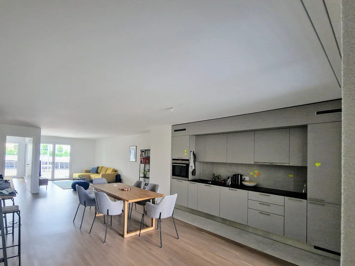 Apartment for rent - Photo 2 of 7