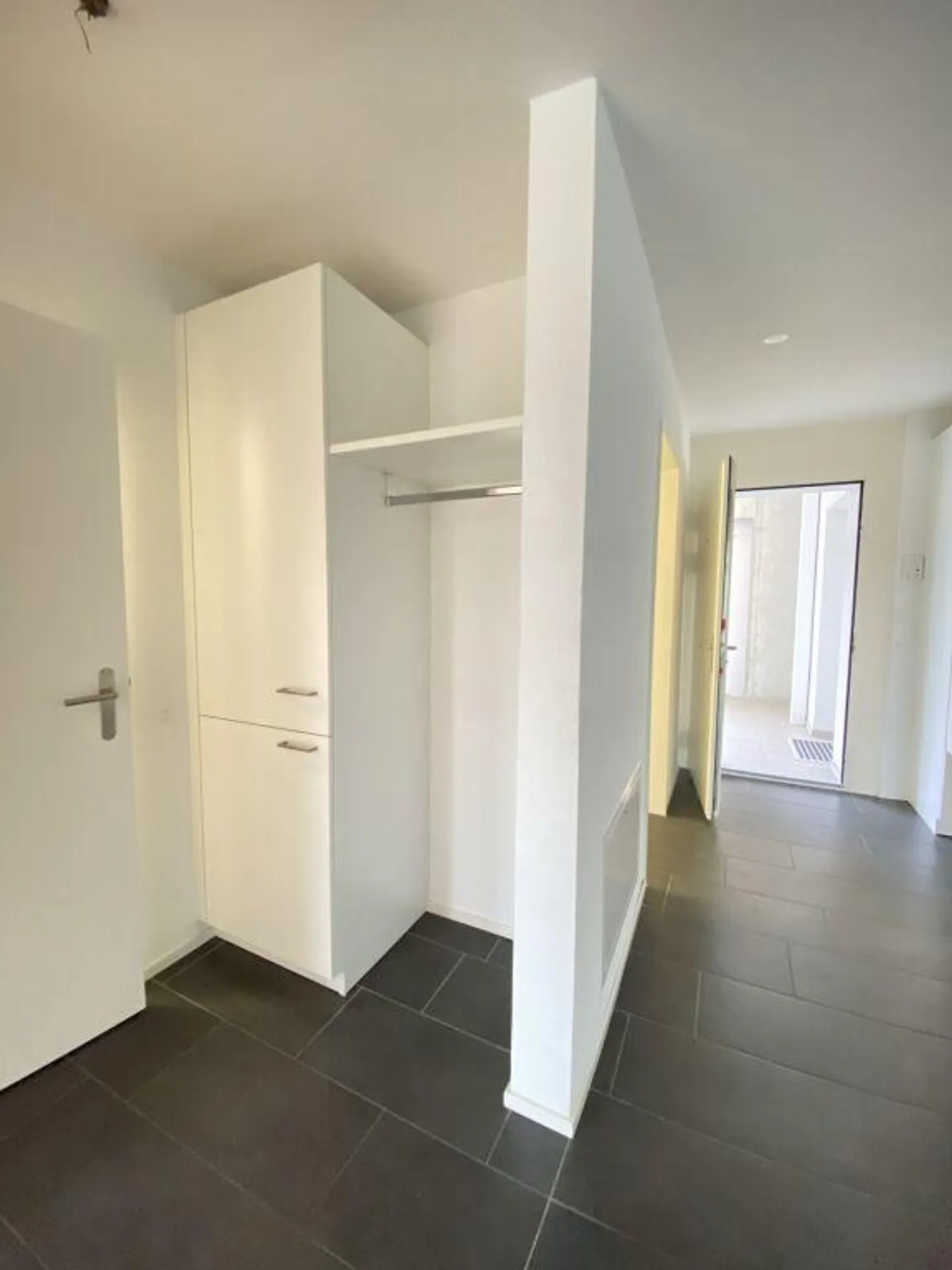 2.5 Room Apartment in Oftringen - Photo 3 of 12