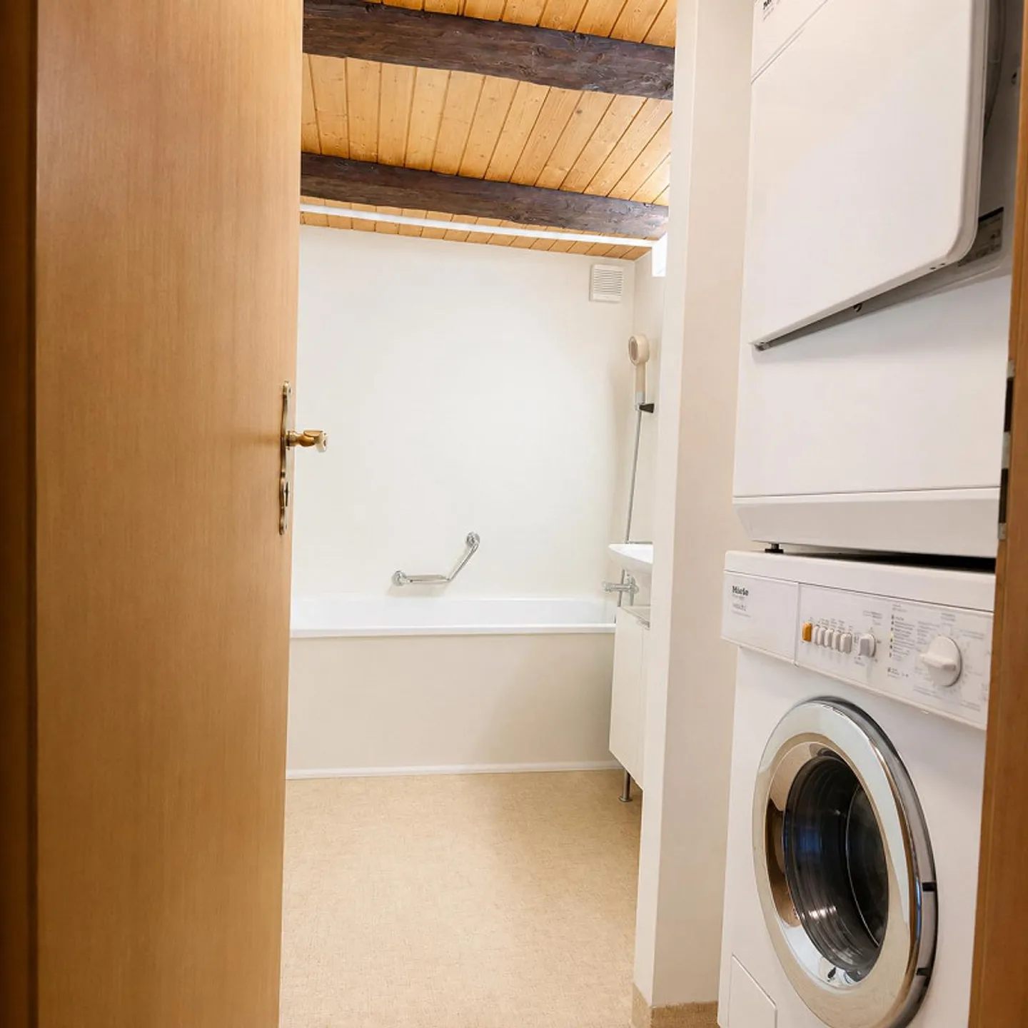 Charming 5.5-room maisonette apartment with gallery and exclusive terrace - Photo 5 of 28
