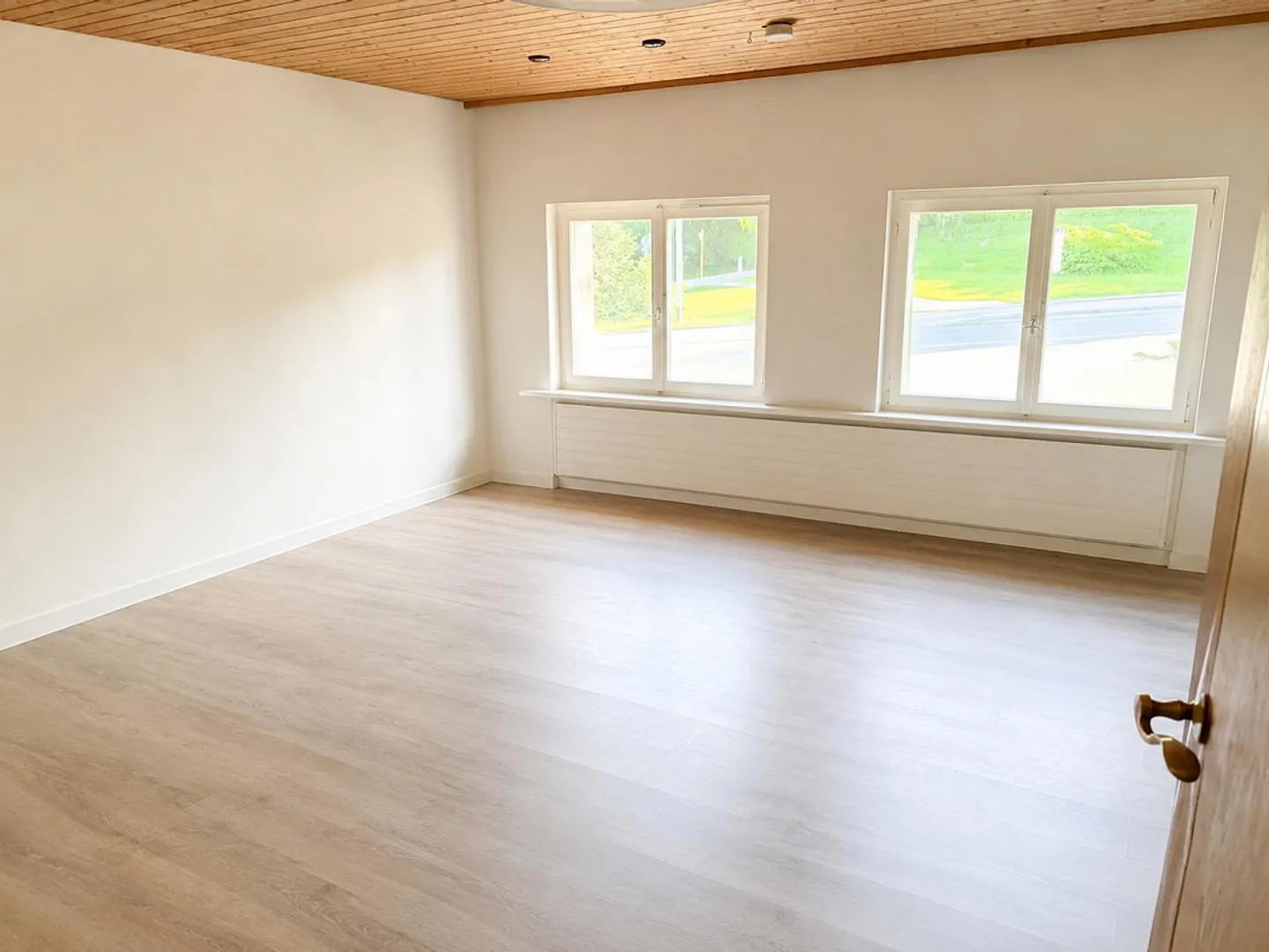 Charming 5.5-room maisonette apartment with gallery and exclusive terrace - Photo 8 of 28