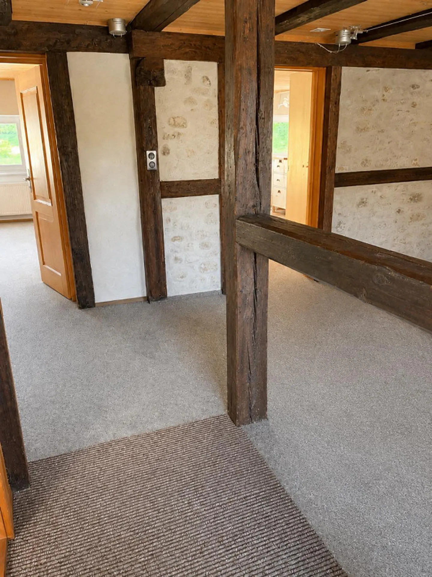 Charming 5.5-room maisonette apartment with gallery and exclusive terrace - Photo 2 of 28