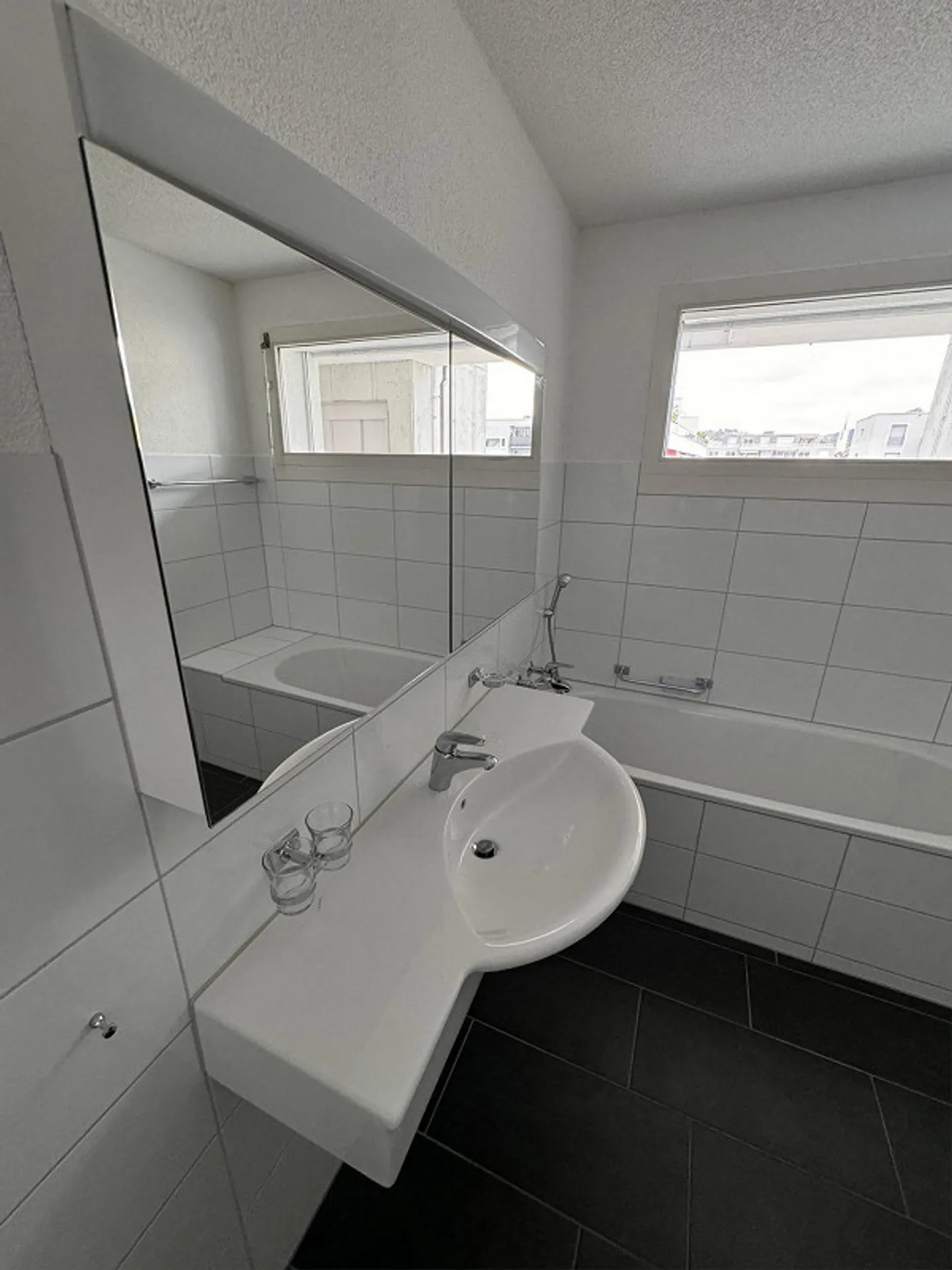 2.5 Room Apartment in Oftringen - Photo 8 of 12