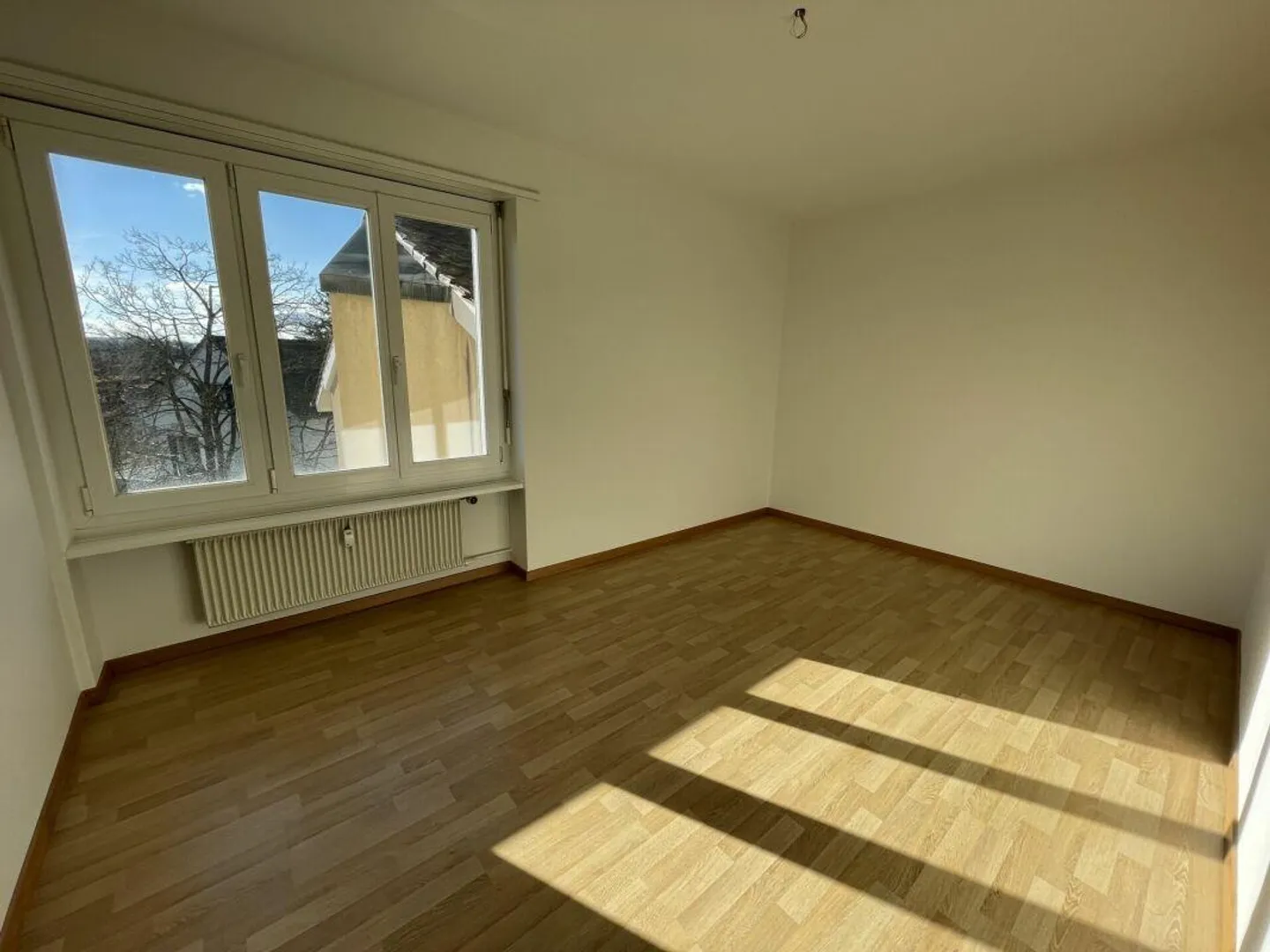 Appartamento familiare a buon prezzo in una buona posizione - ti piacerà subito... - Foto 6 di 9