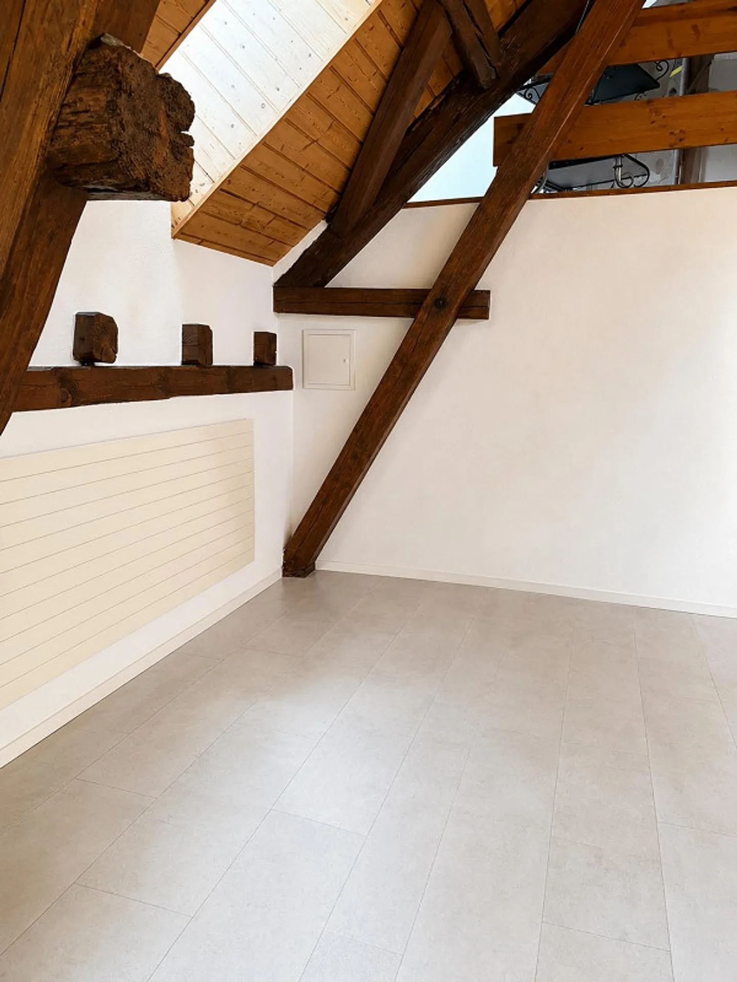 Charming 5.5-room maisonette apartment with gallery and exclusive terrace - Photo 13 of 28