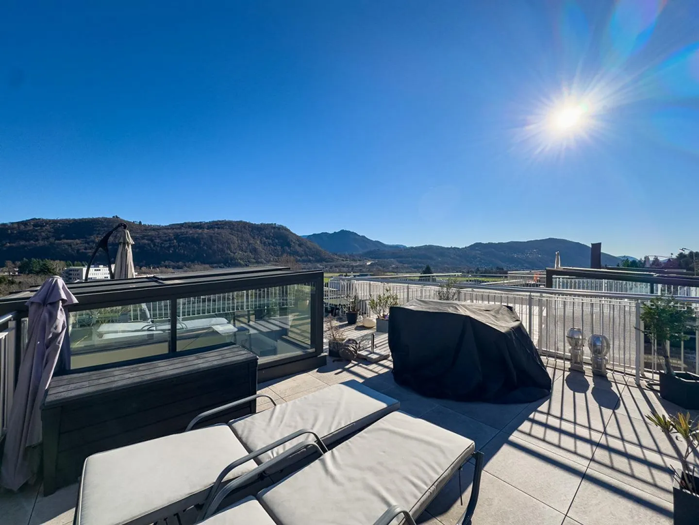 Moderne Doppelhaushälfte mit Garten in Agno - Foto 9 von 12