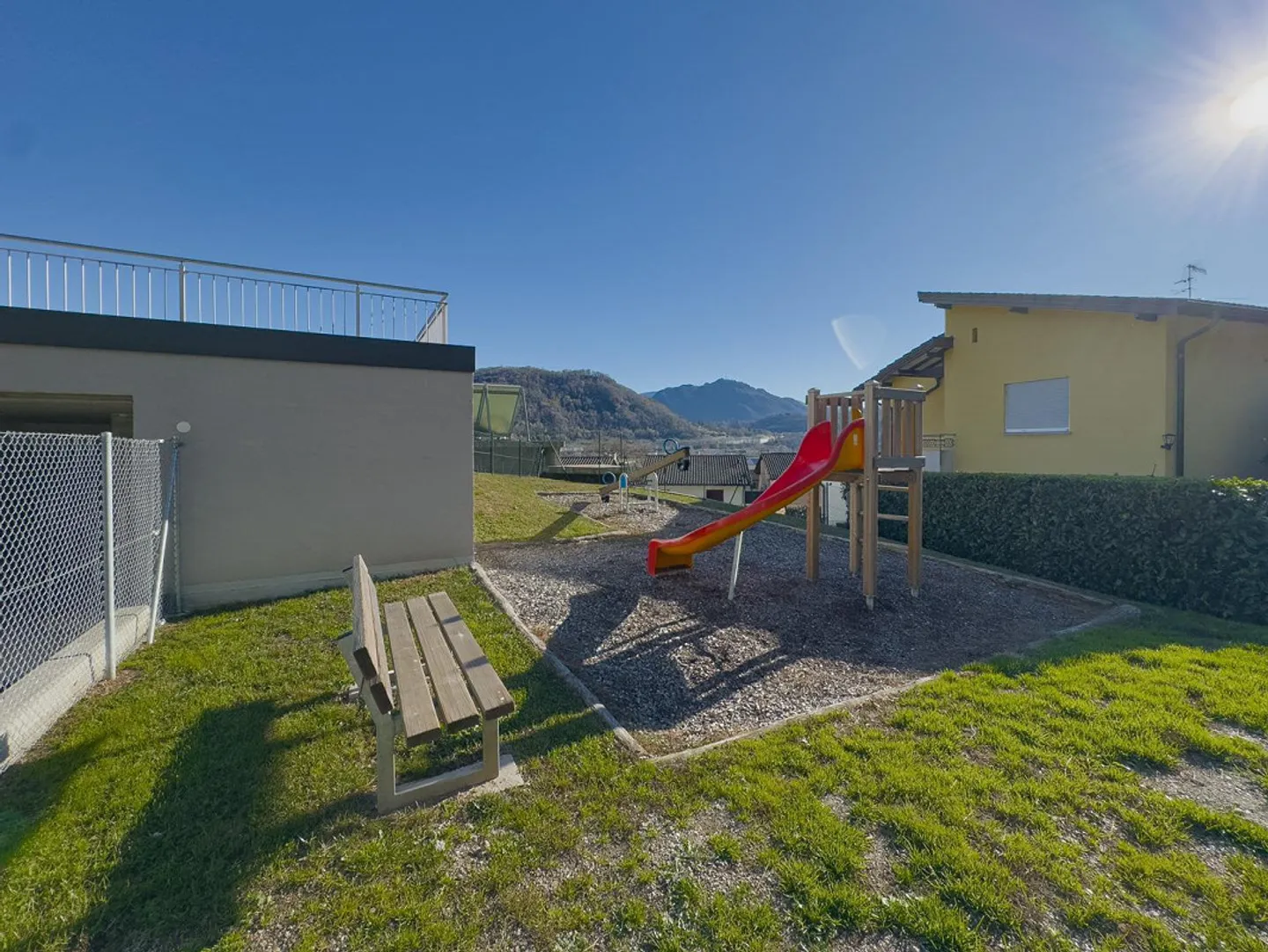 Moderne Doppelhaushälfte mit Garten in Agno - Foto 10 von 12