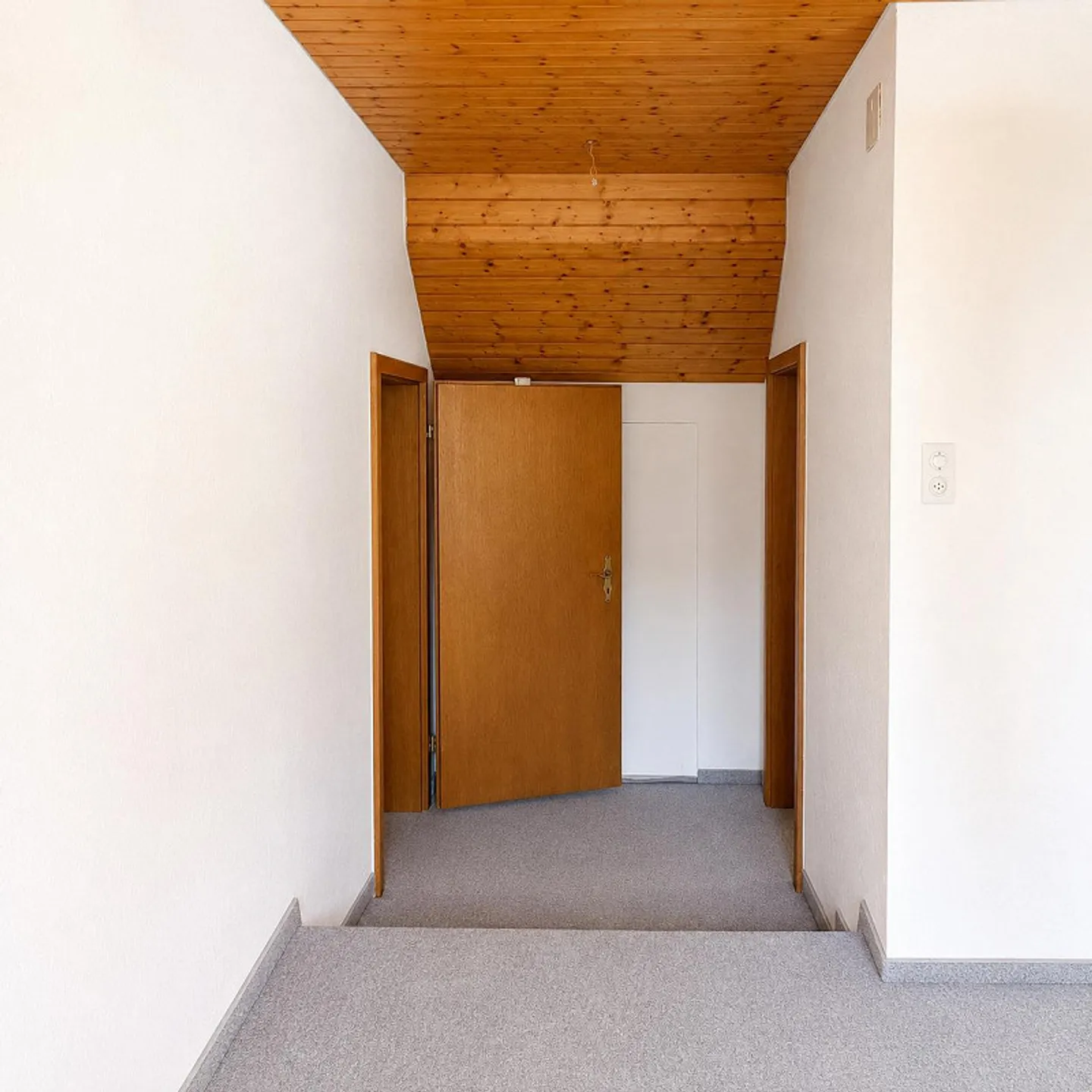 Charming 5.5-room maisonette apartment with gallery and exclusive terrace - Photo 21 of 28