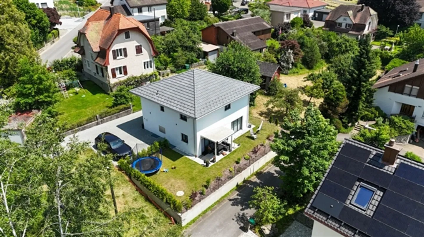 Casa unifamiliare moderna in una posizione adatta alle famiglie - Foto 1 di 20