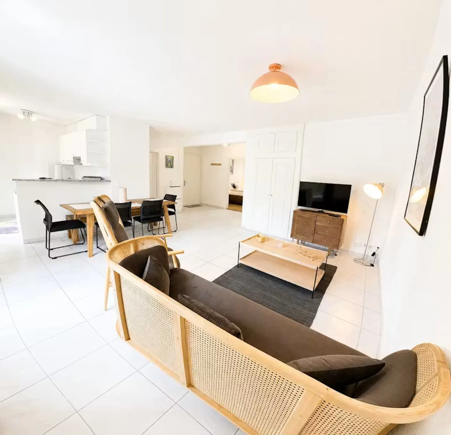 Charming Apartment in Zürich - Photo 4 of 10