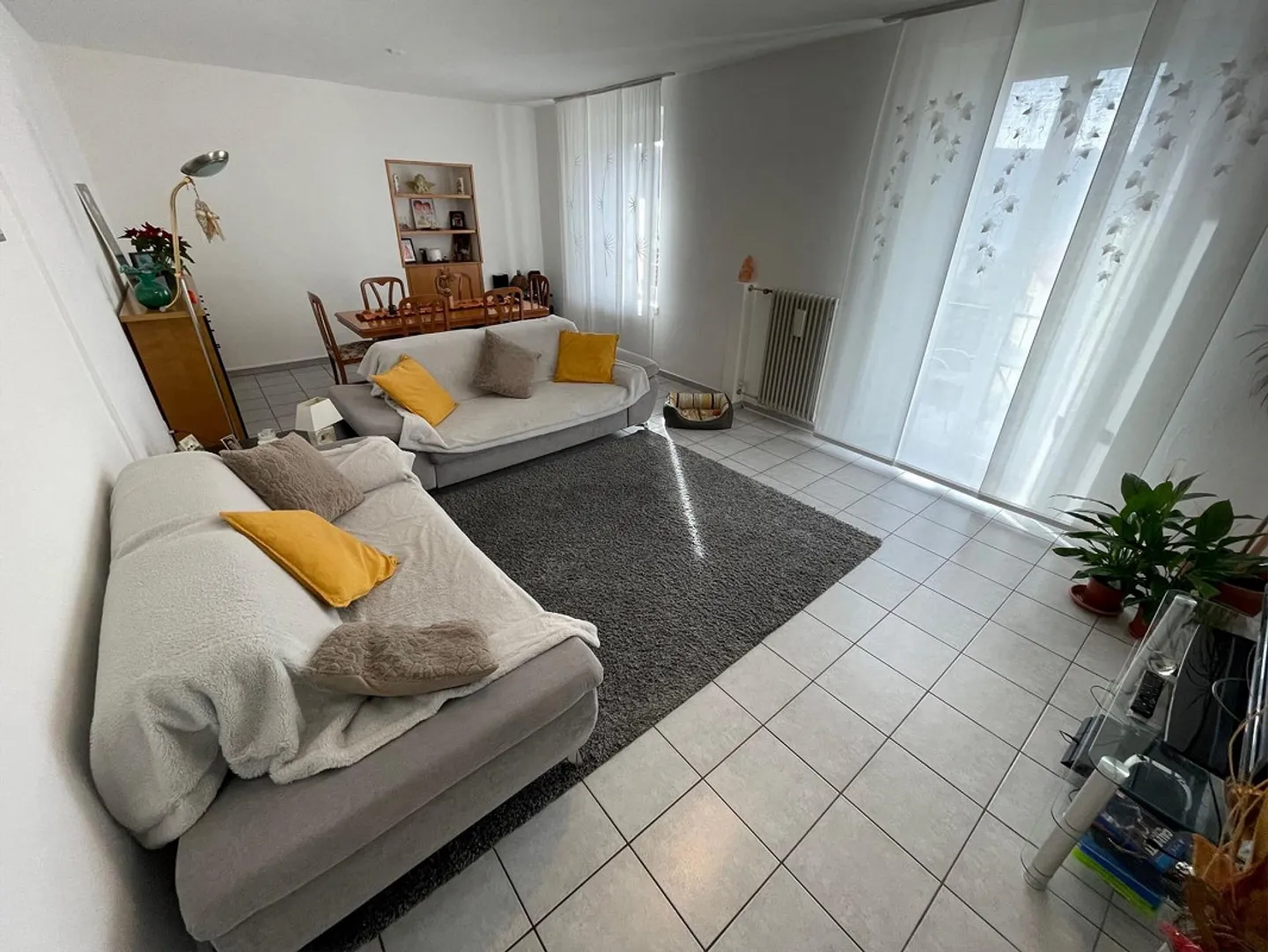 INTERESSANTES 6.5-ZIMMER-HAUS MIT KLEINEM GARTEN - Foto 7 von 13