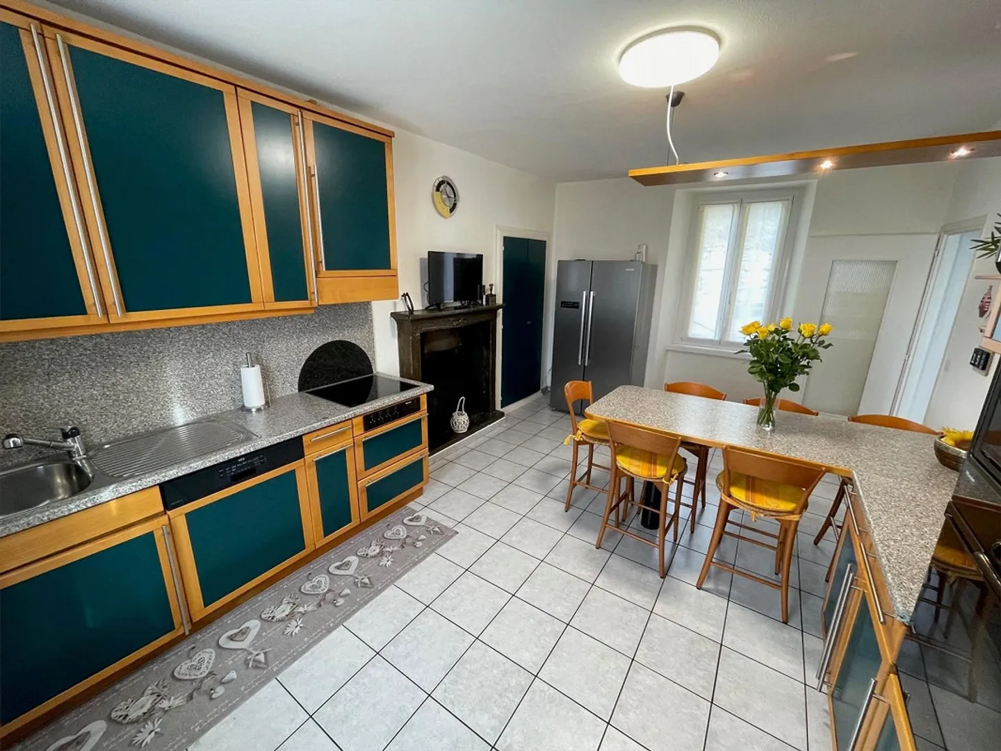 INTERESSANTES 6.5-ZIMMER-HAUS MIT KLEINEM GARTEN - Foto 5 von 13