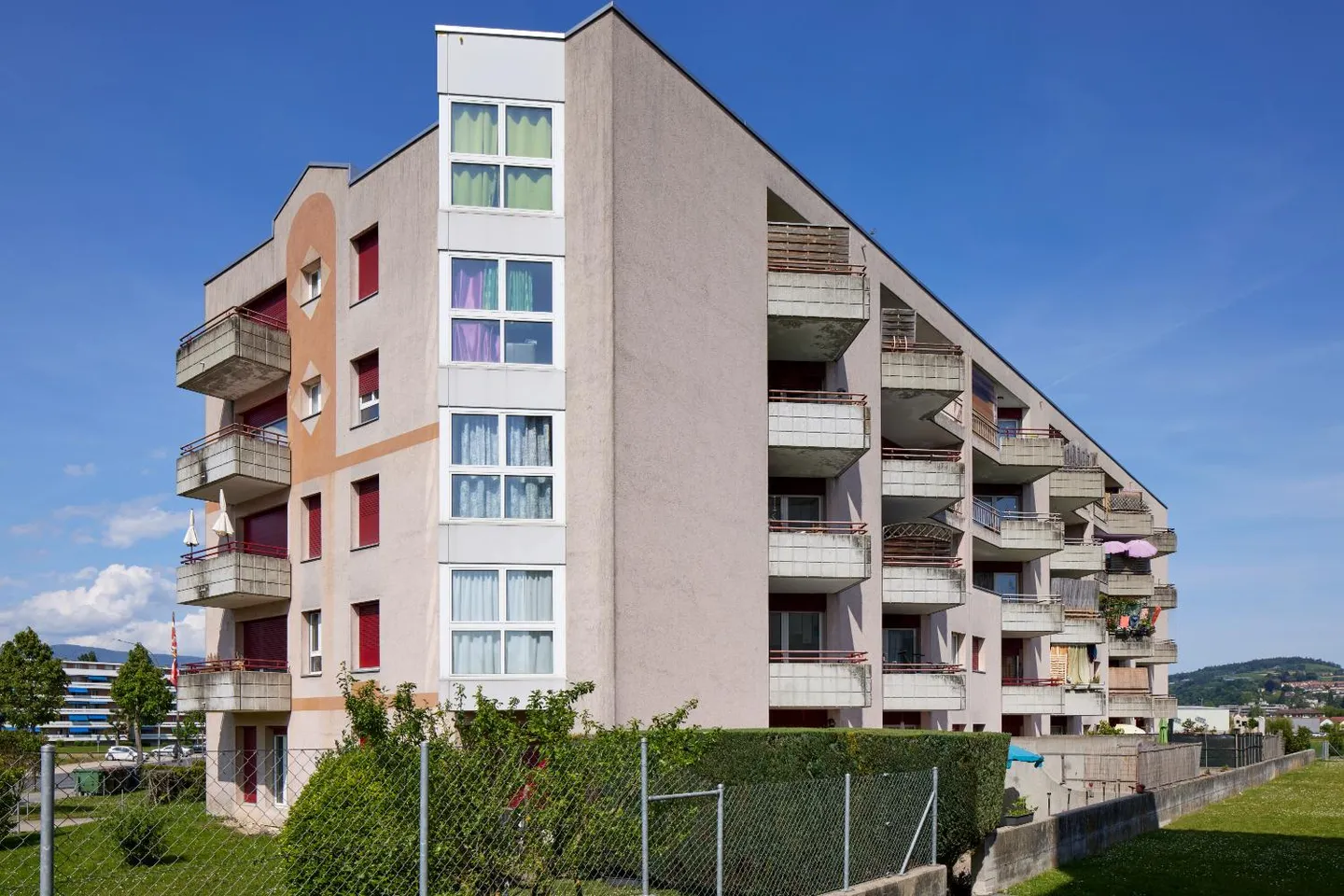 Place de Parking en Zone Verte - Photo 3 sur 3