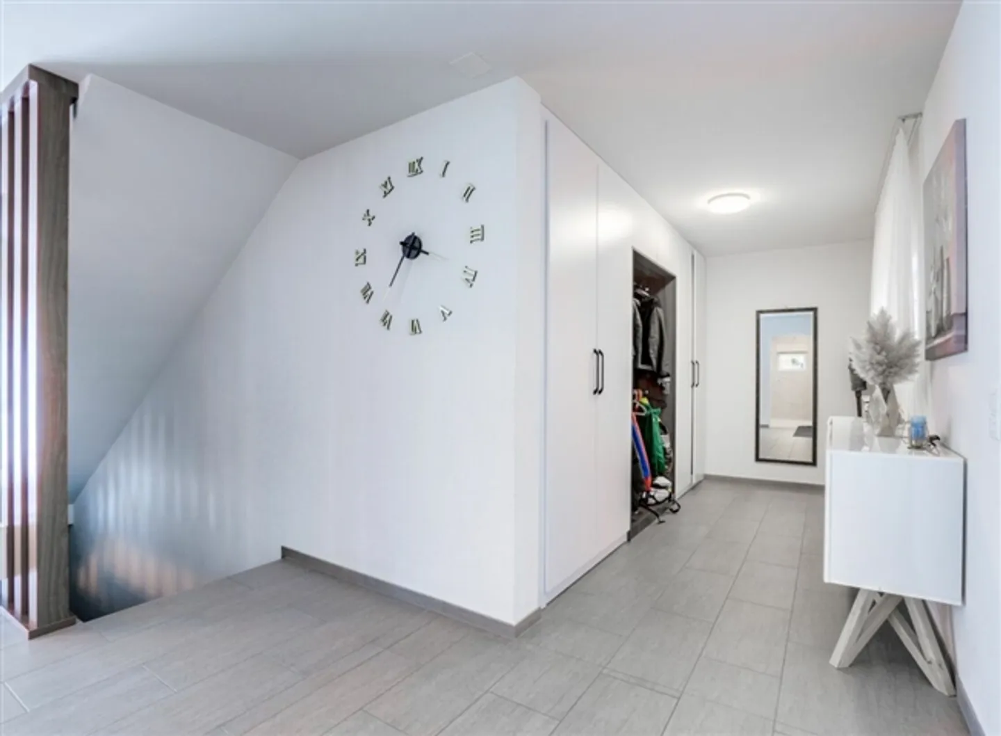 Casa unifamiliare moderna in una posizione adatta alle famiglie - Foto 9 di 20