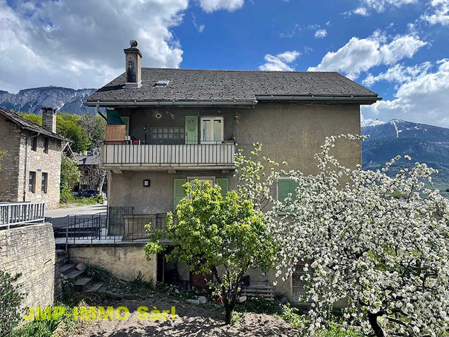 DA PRENDERE nel Cuore del villaggio di Miège - Foto 23 di 24