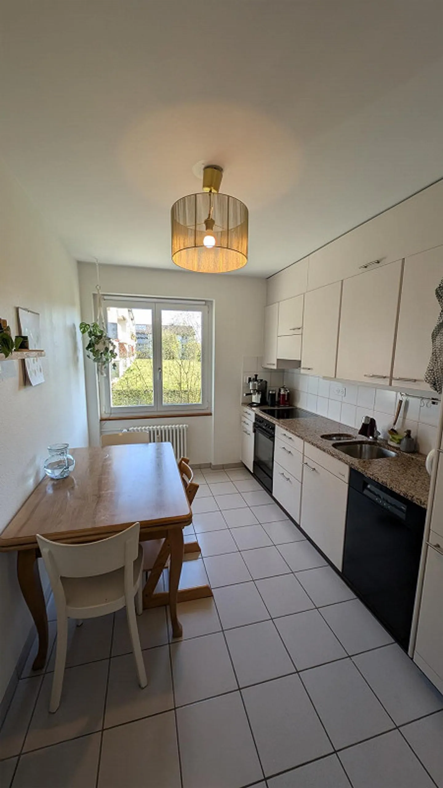 4-room apartment in the quiet Blinzern neighborhood in Köniz - Photo 1 of 18