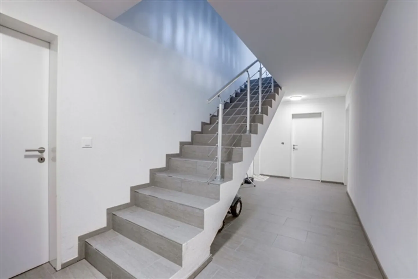 Casa unifamiliare moderna in una posizione adatta alle famiglie - Foto 11 di 20