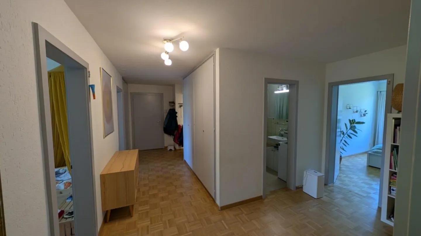 4-room apartment in the quiet Blinzern neighborhood in Köniz - Photo 8 of 18