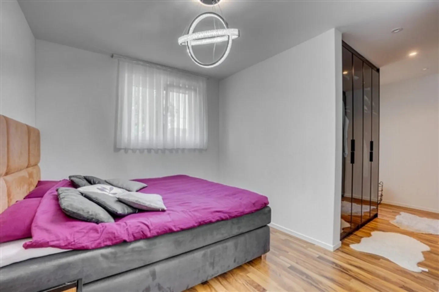 Casa unifamiliare moderna in una posizione adatta alle famiglie - Foto 16 di 20