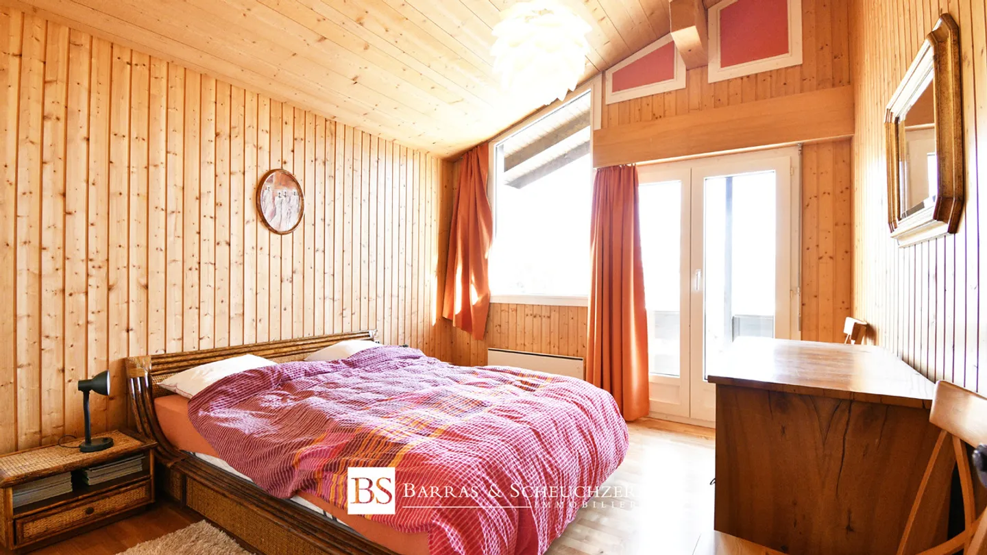 Spacious 6.5-room chalet located on flat land - Photo 4 of 8