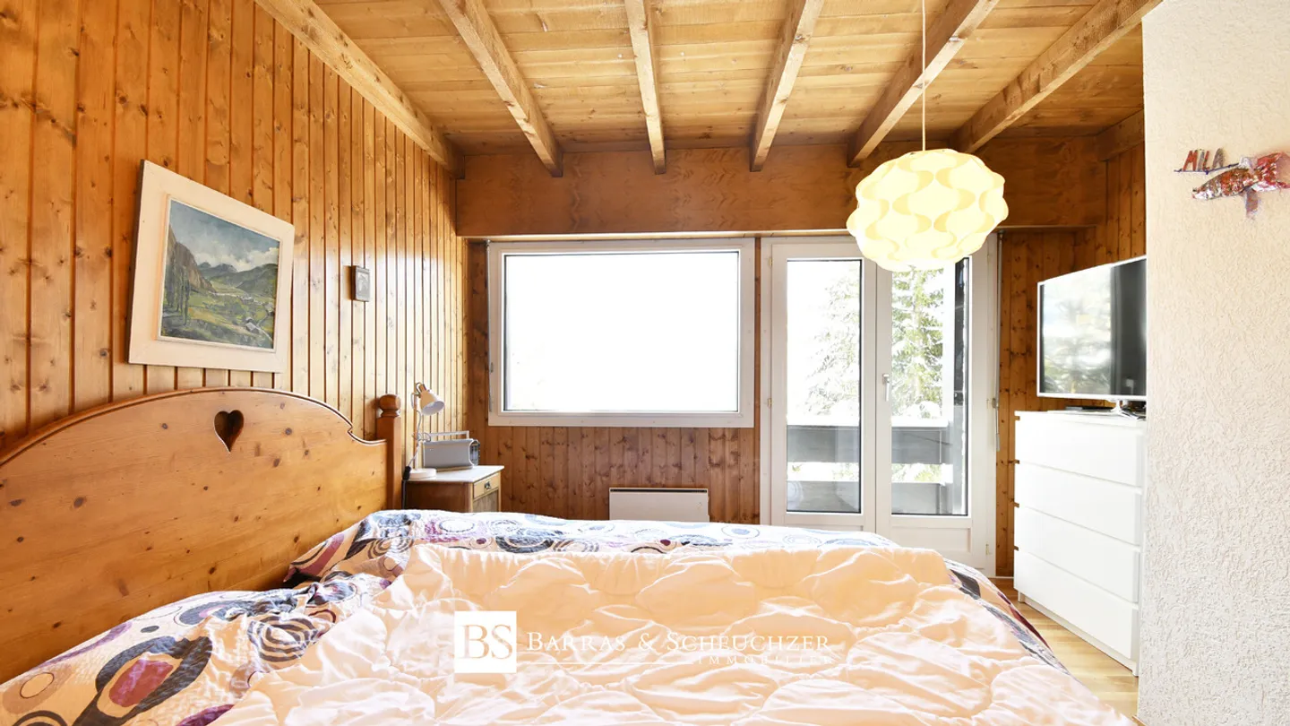 Spacious 6.5-room chalet located on flat land - Photo 5 of 8