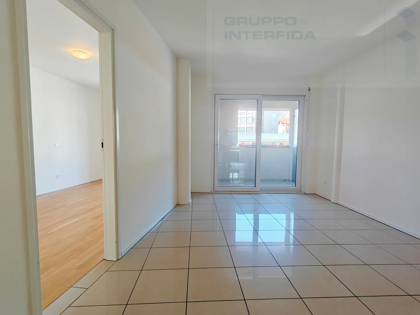 2.5 PIÈCES AU COEUR DE MENDRISIO - Photo 2 sur 6