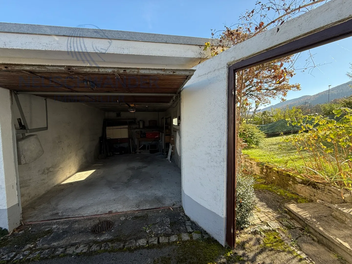Fort potentiel avec deux garages et emplacement idéal - Photo 12 sur 12