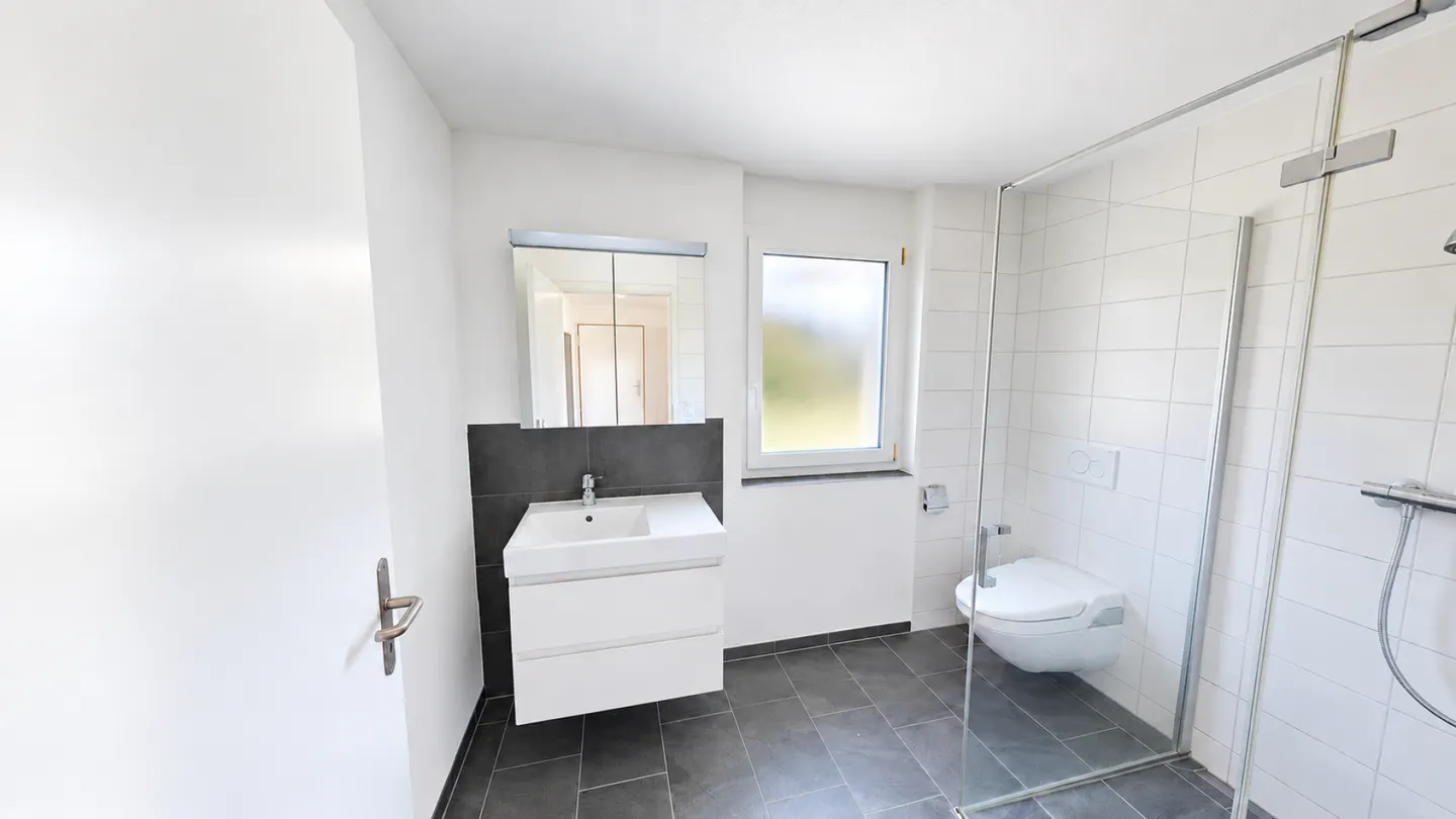 Appartement attrayant de 3,5 pièces avec balcon - Photo 5 sur 11