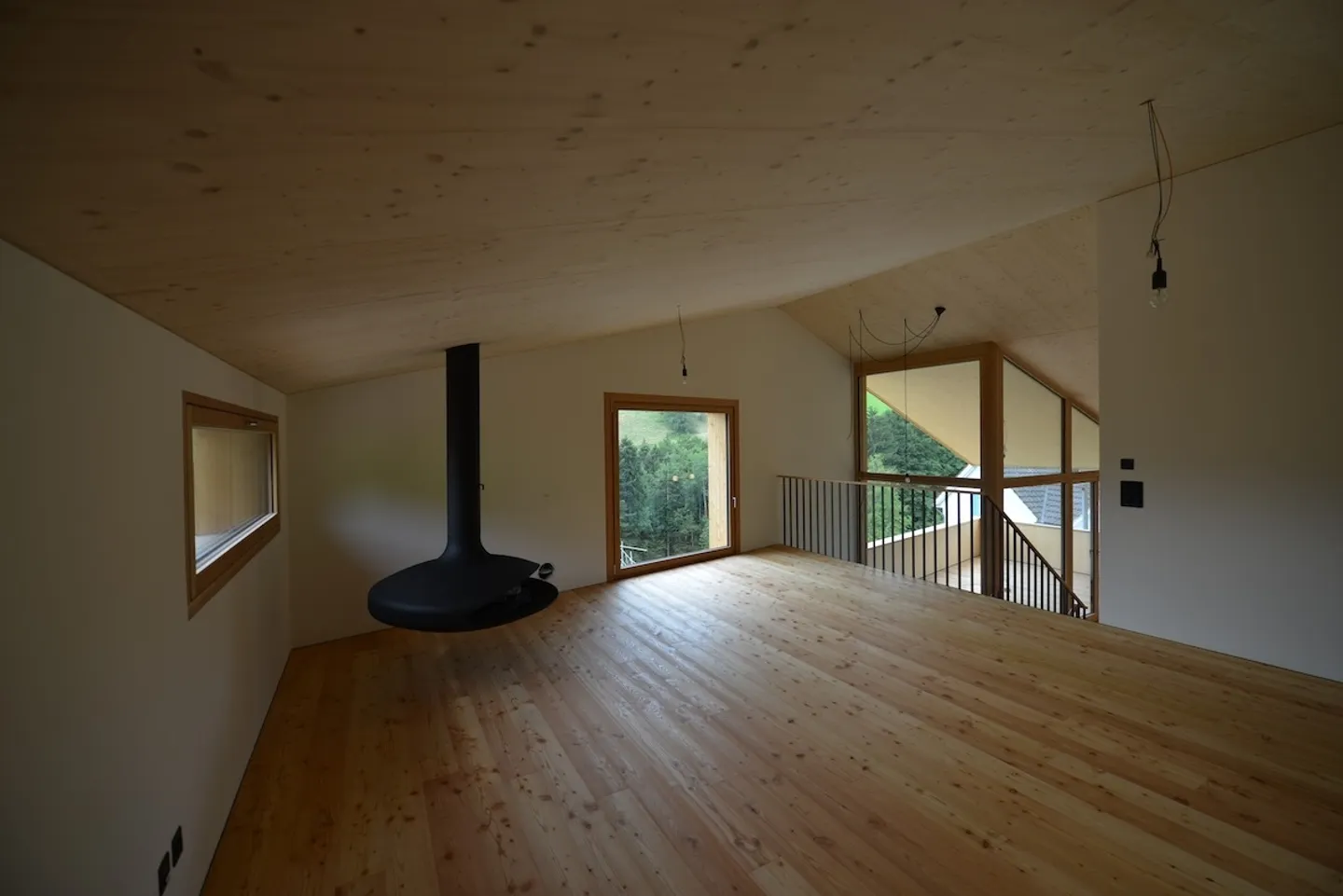 Beautiful living with a view! - Photo 7 of 21