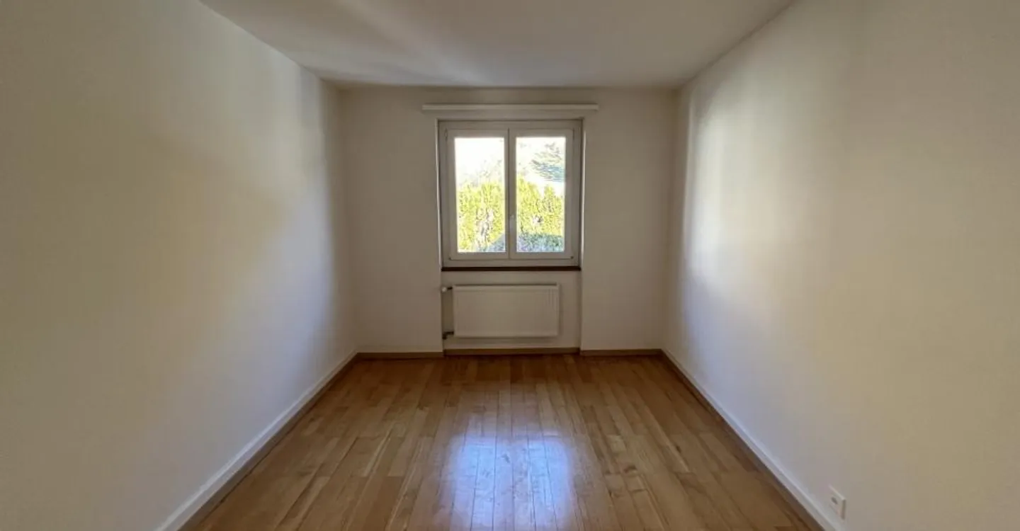 In affitto: appartamento di 3,5 locali con balcone - Crêt-Besson 11, Sonvilier - Foto 4 di 11