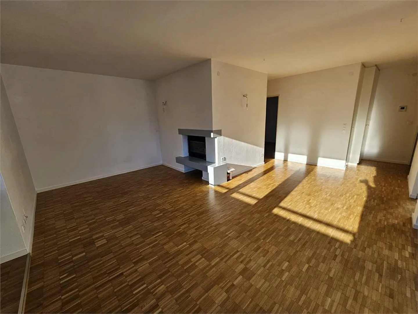 Lugano Paradiso, 2.5 rental with lake view - Photo 5 of 12