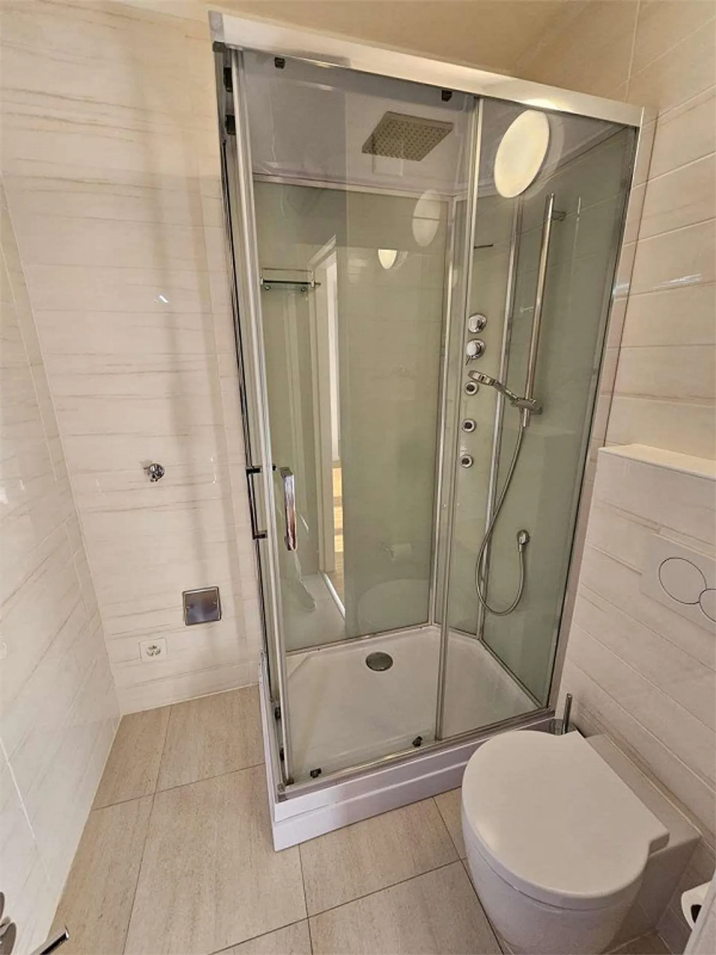 Lugano Paradiso, 2.5 rental with lake view - Photo 12 of 12