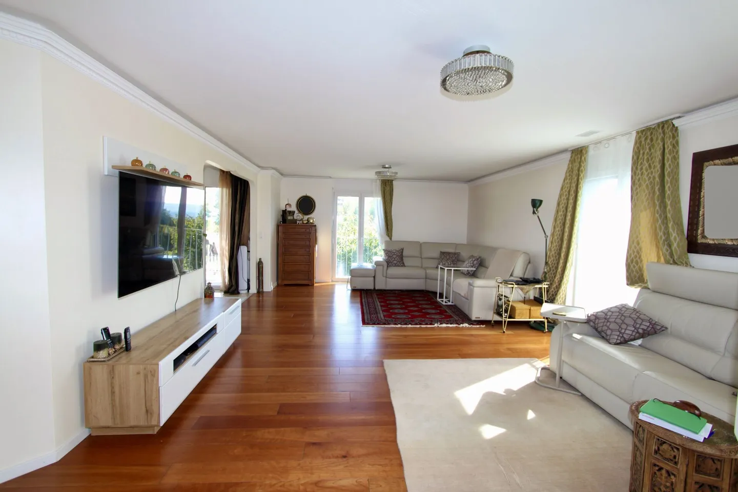 Appartement spacieux au bord du lac - Photo 5 sur 9