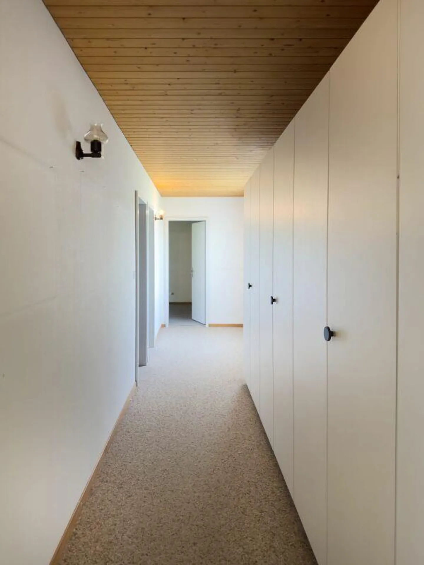 6.5-Zimmer-Einfamilienhaus im Bungalowstil mit grossem Garten und E... - Photo 10 of 22