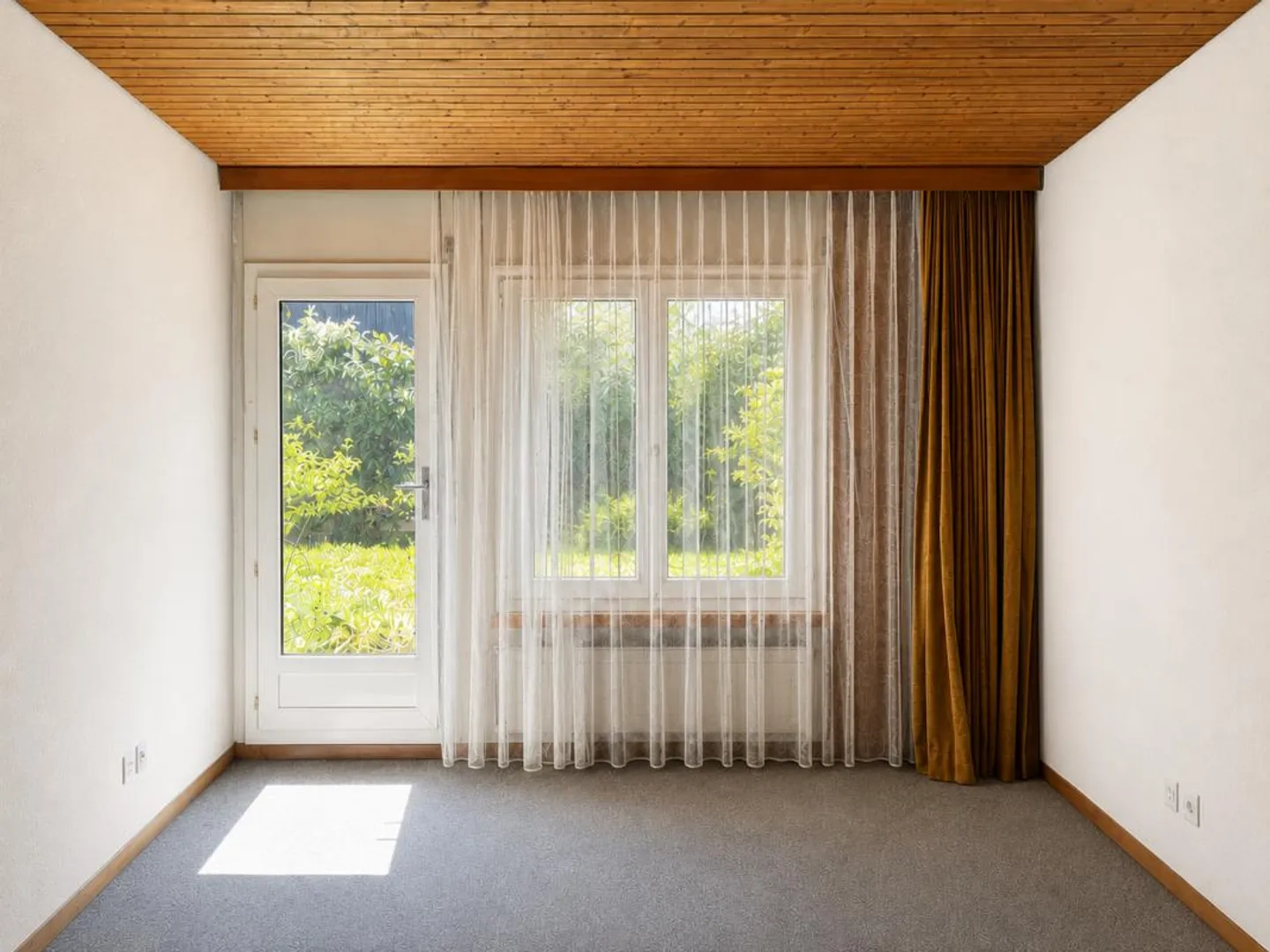 6.5-Zimmer-Einfamilienhaus im Bungalowstil mit grossem Garten und E... - Photo 12 of 22
