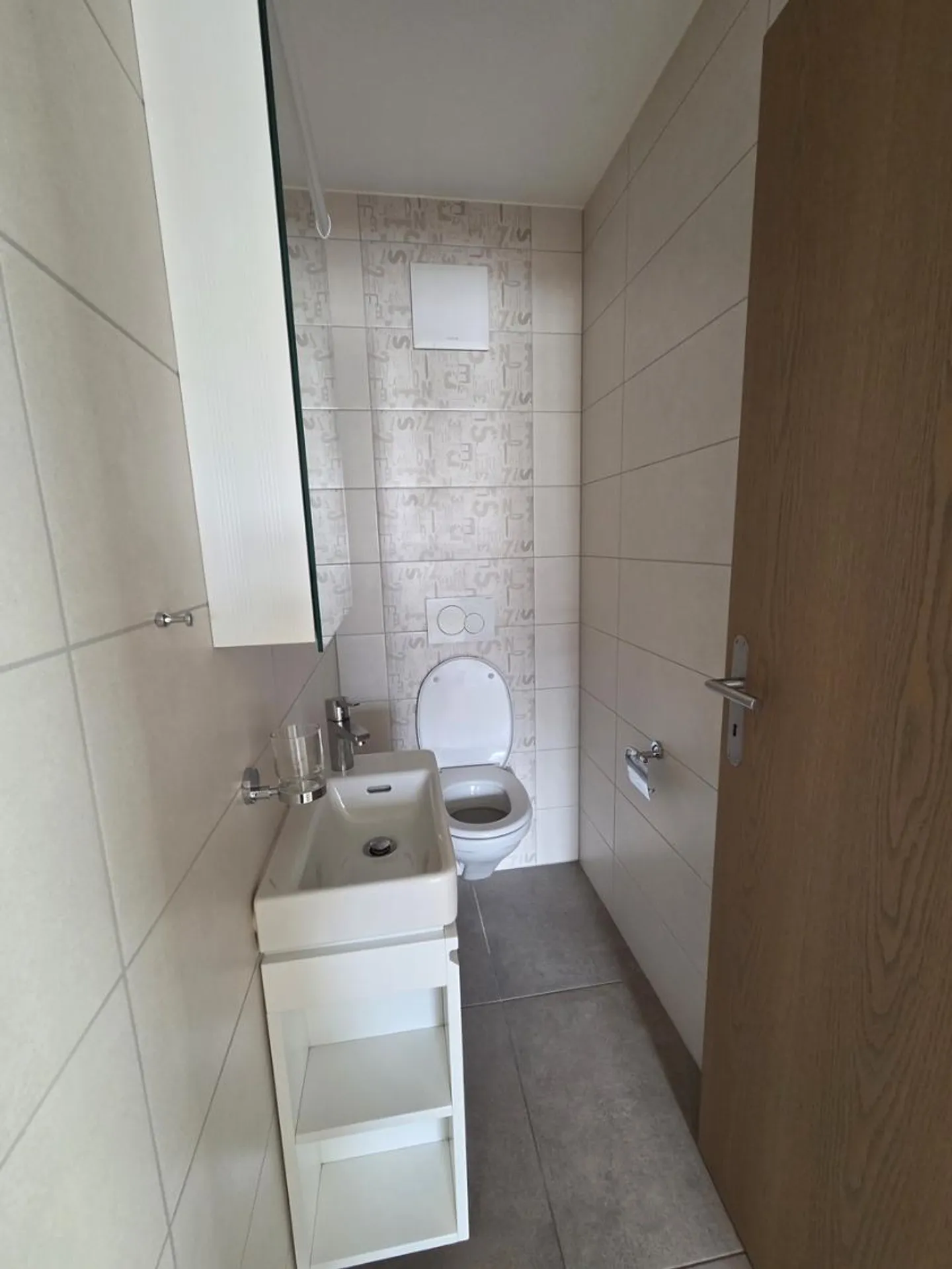 Modernes Apartment von 98 m2, 4 Zimmer im 1. Stock ohne Aufzug - Foto 5 von 12