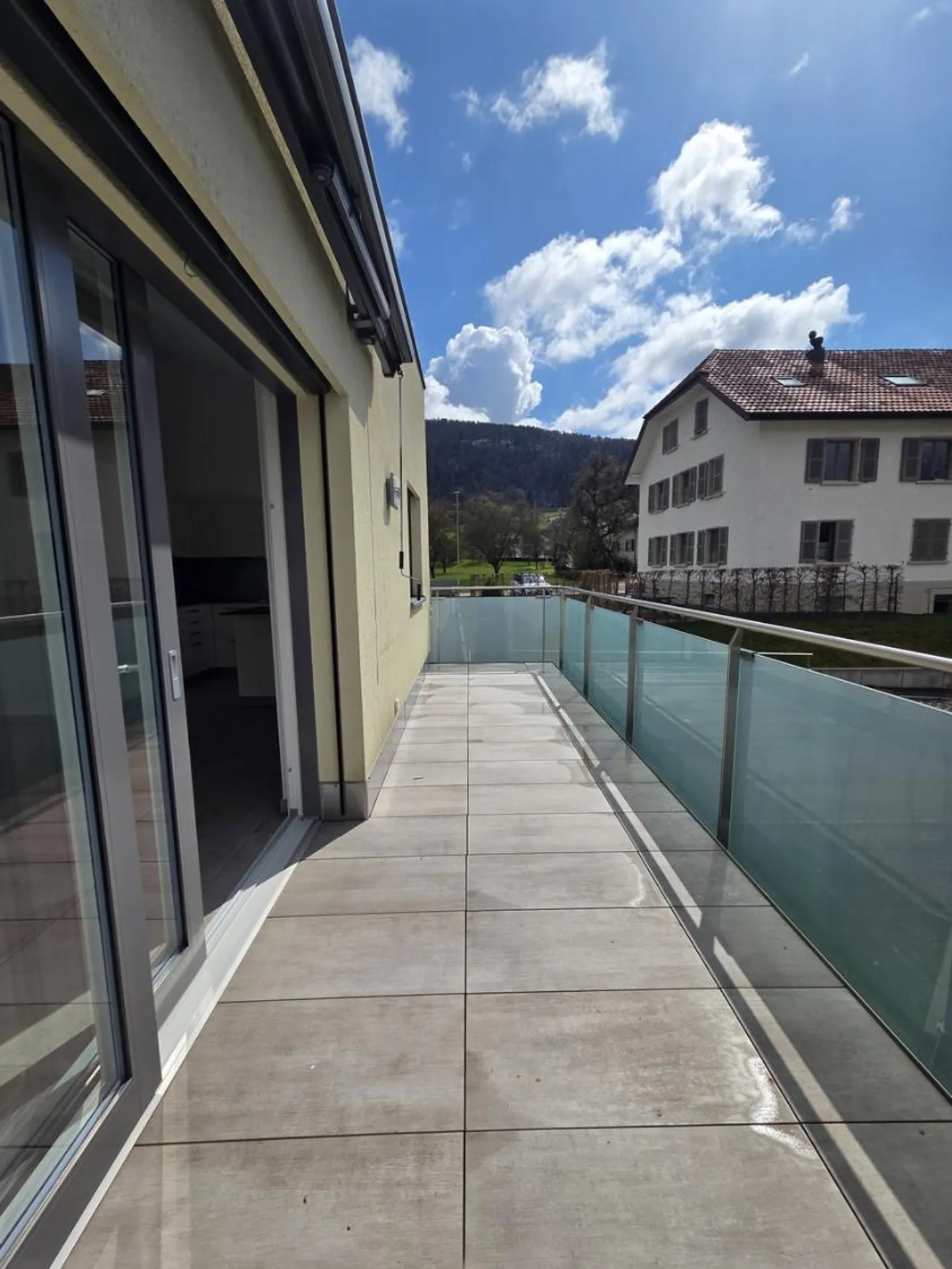 Modernes Apartment von 98 m2, 4 Zimmer im 1. Stock ohne Aufzug - Foto 12 von 12