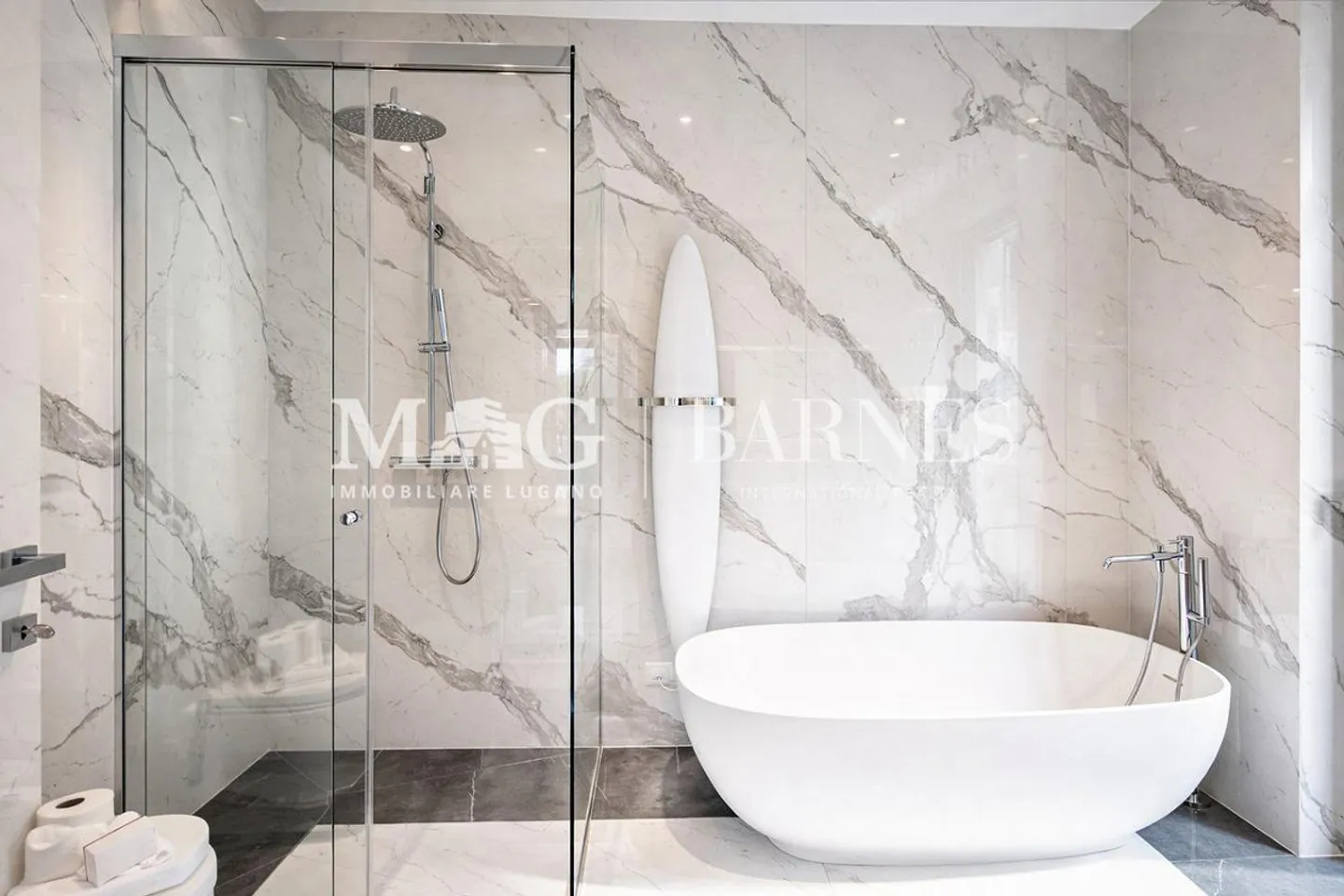 Appartamento di Lusso con Vista Lago - Foto 13 di 15